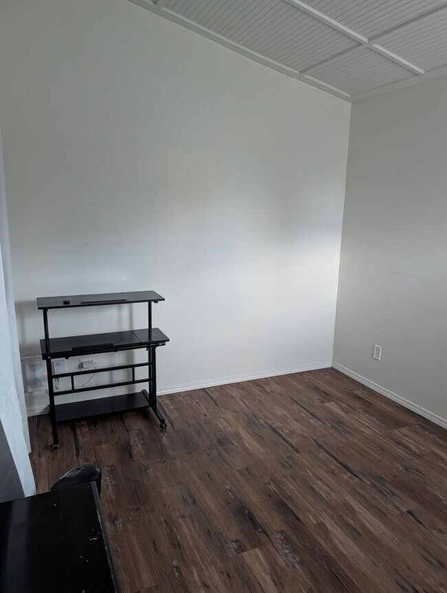 Building Photo - 181 Honeysuckle Ln