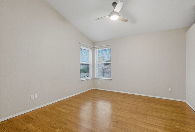 Building Photo - For Rent – 3 Bedroom, 2.5 Bath Home with Mountain Views & Refrigerated Air