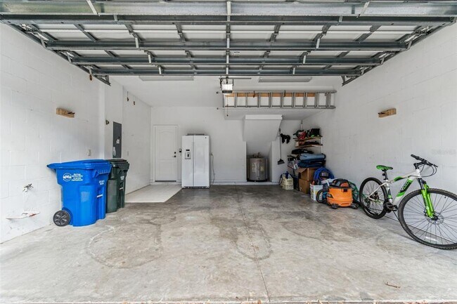 Building Photo - 10659 Whittington Ct