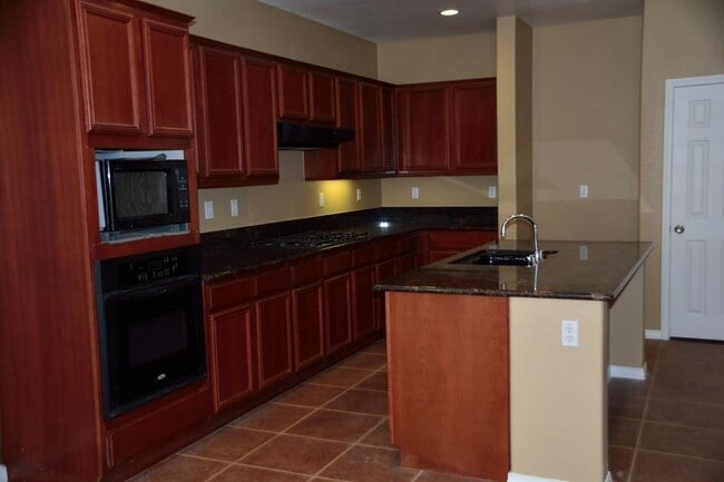Building Photo - 7286 Canterwood Ct