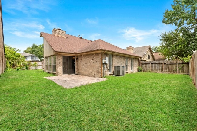 Building Photo - 8519 Wild Basin Dr