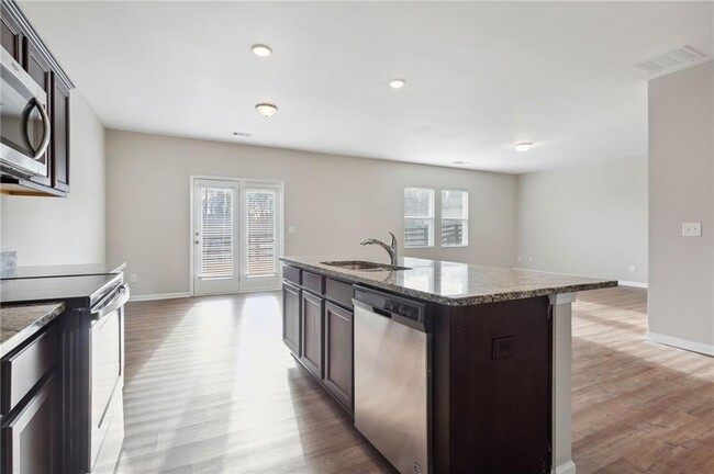 Building Photo - 4780 Alford Cmns