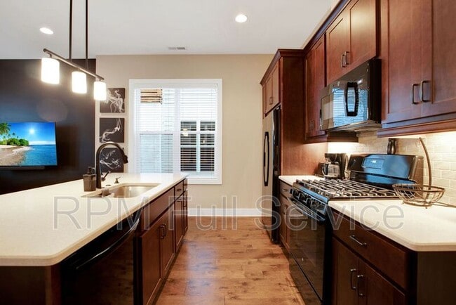 Building Photo - 508 Vernon Cir