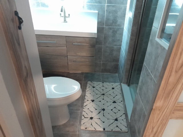 Master bathroom - 1136 NW 47th Ter