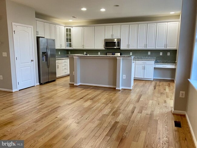 Building Photo - 15507 Gossoms Store Ct