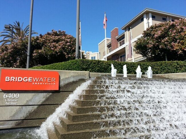 Building Photo - Largest 1-Bedroom Layout with In Unit Laundry