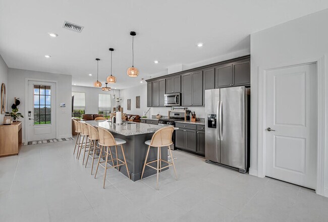 Building Photo - 930 SW Pr Ave