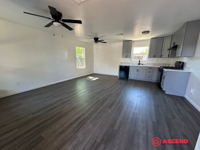 Building Photo - 415 Minner Ave