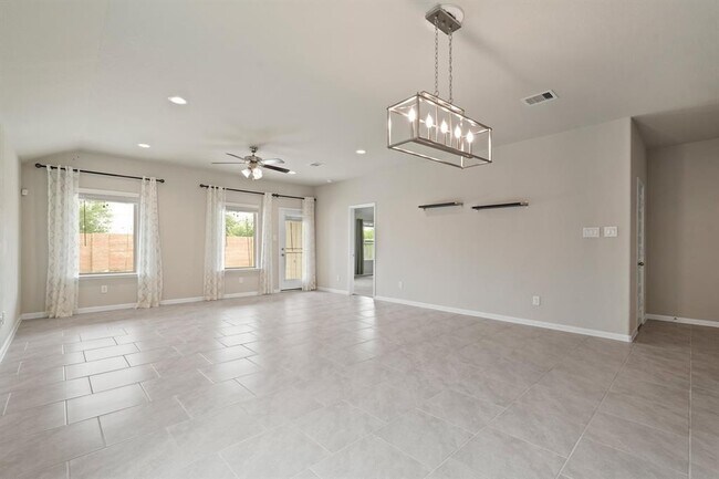 Building Photo - 21047 Warrender Terrace Ln