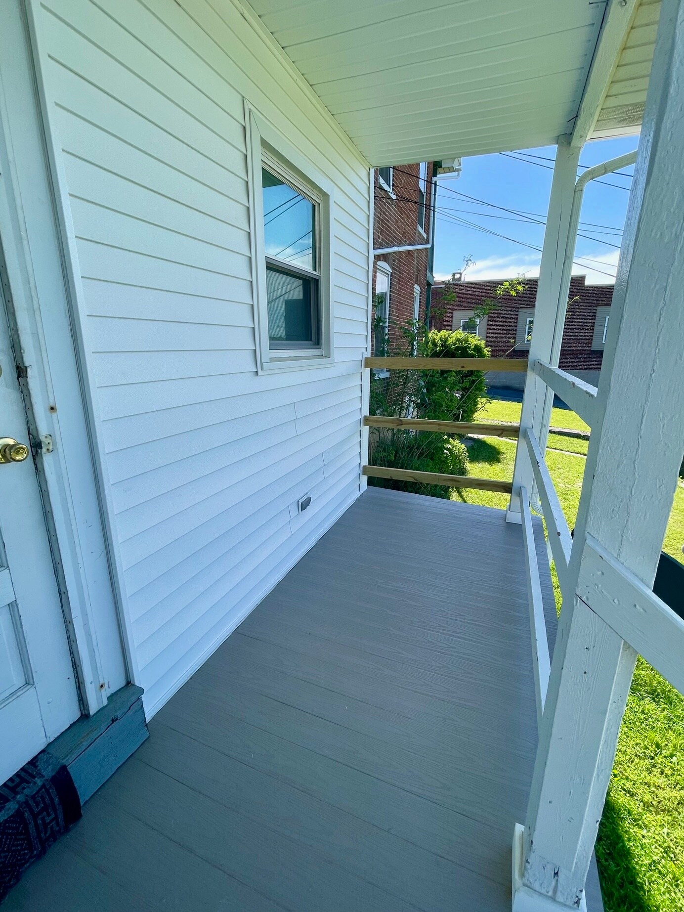 Back Porch - 520 Main St