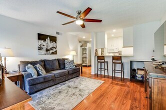 Building Photo - 1810 N Garrett-224.51