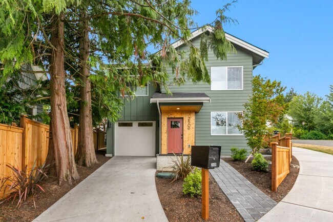 Building Photo - 2bd/1.75ba Seattle Home