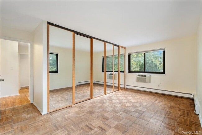 Building Photo - 356 Central Park Ave