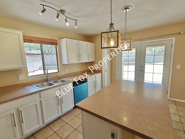 Building Photo - 3754 E White River Dr