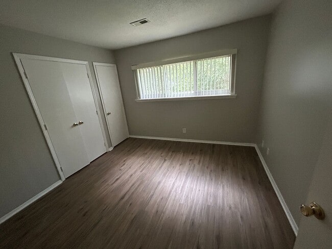 Building Photo - 5014 Flint Ridge Pl