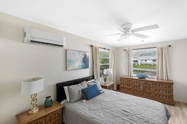 Building Photo - 631 Calhoun St