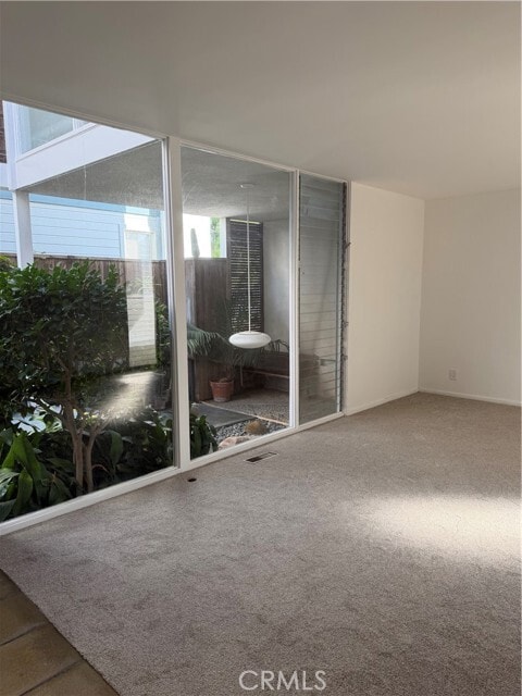 Building Photo - 321 Coral Ave