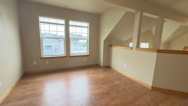 Building Photo - 255 29th St