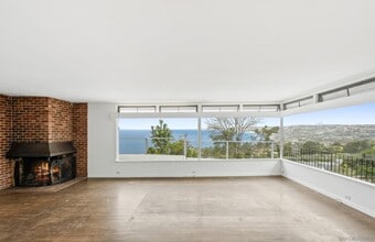 Building Photo - 1703 Castellana Rd