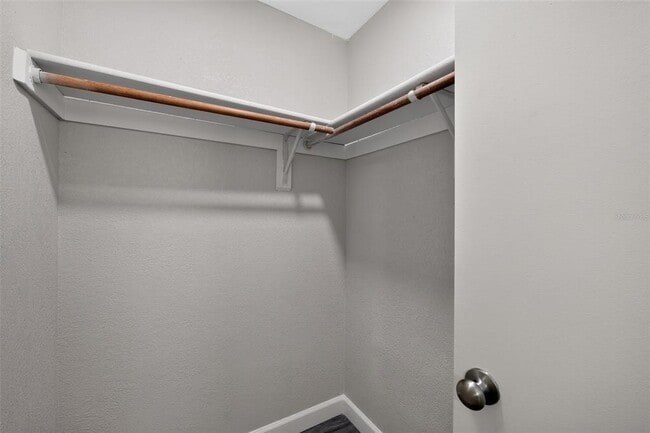 Building Photo - 3701 Feather Dr