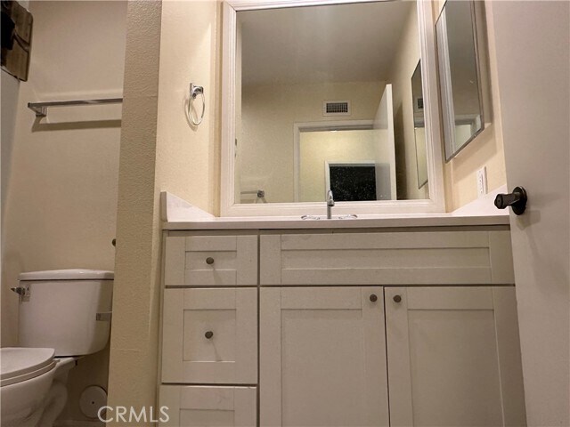 Building Photo - 2124 Wildwood Ct