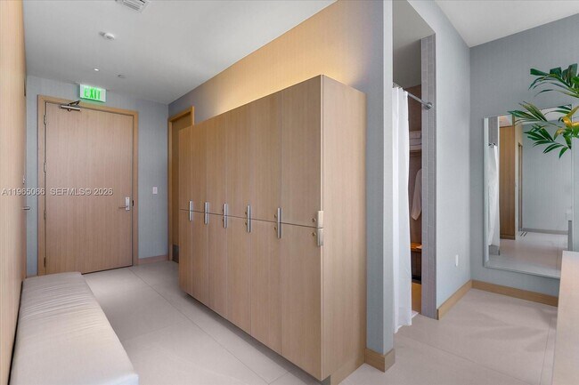 Building Photo - 501 West Ave