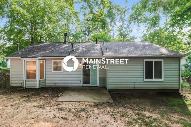 Building Photo - 3 Bedroom Pet-Friendly Home in Tucker, GA with Main Street Renewal