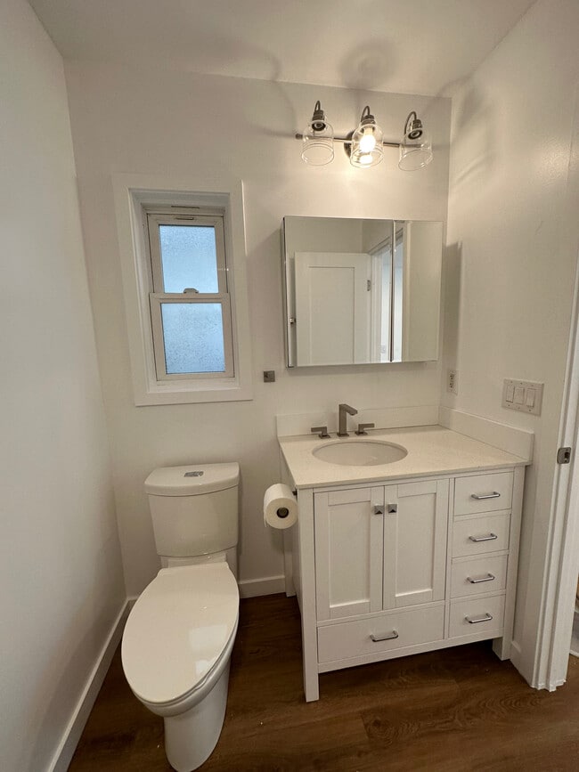 Bathroom - 116 45th St