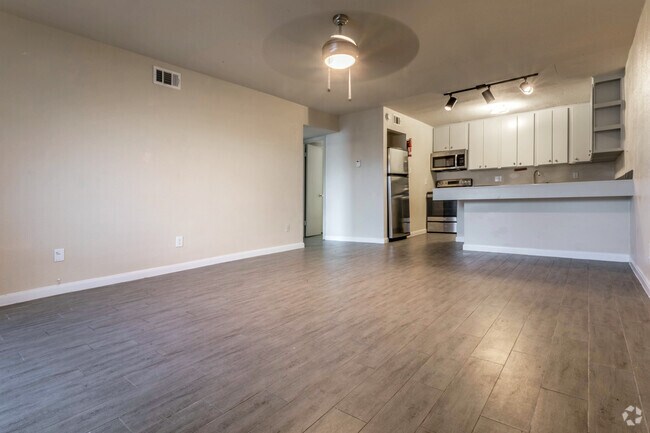 Living Room and Ktichen - Gia @ Oak Forest
