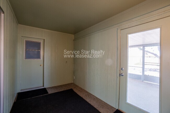Building Photo - 17230 N Palo Verde Dr