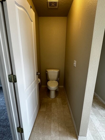 Building Photo - 172 W Tehuti Ct