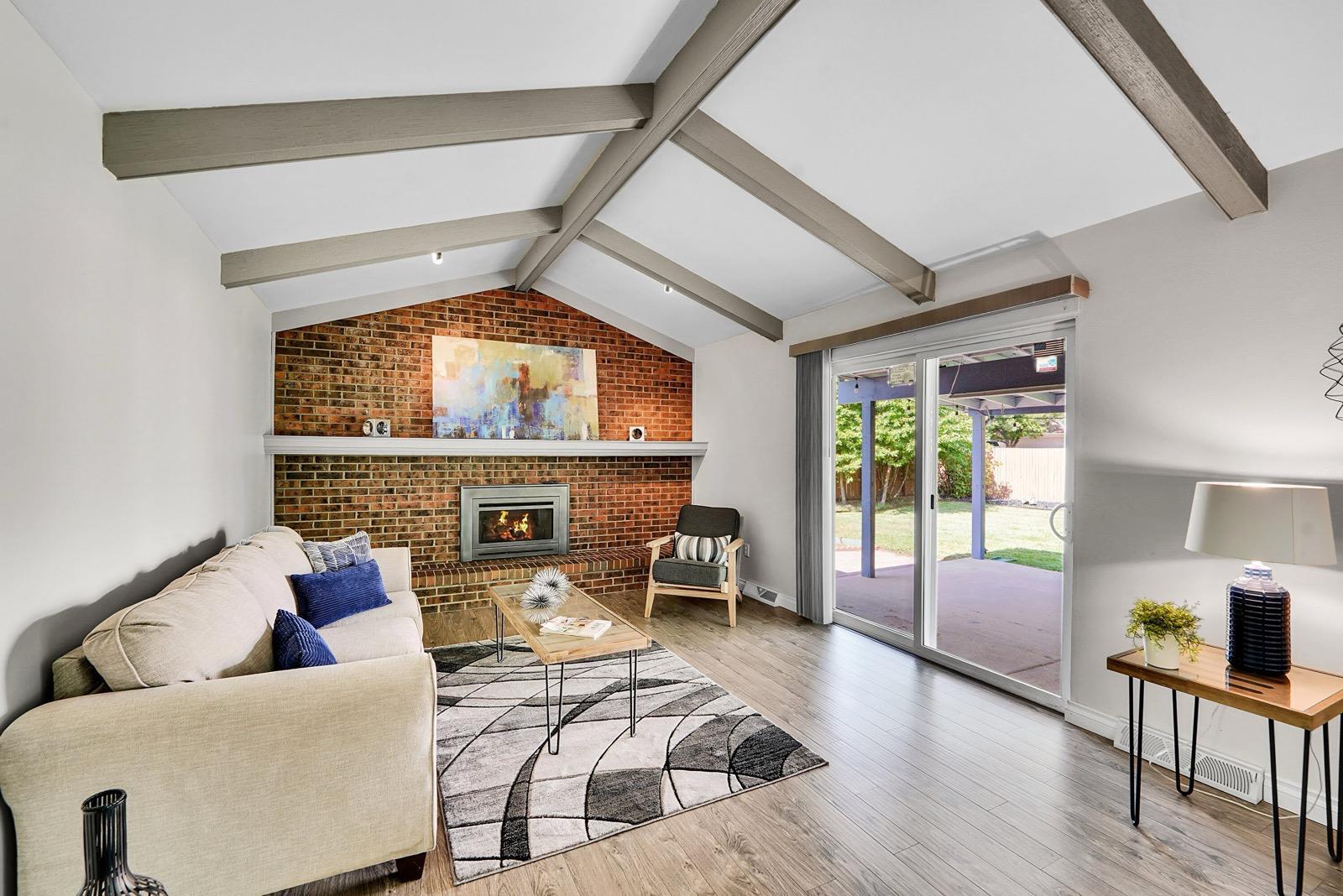 Building Photo - 7303 E Mercer Pl