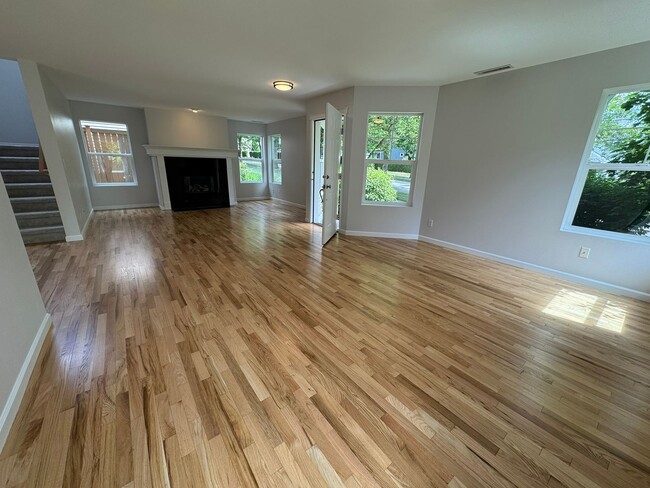 Building Photo - 4bd/3ba Snoqualmie House