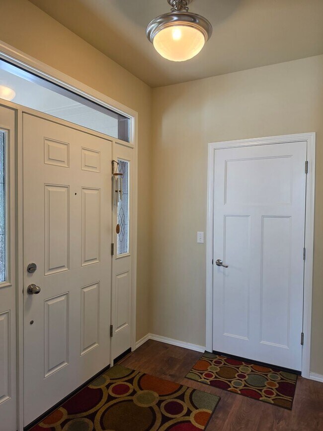 Building Photo - 21697 NW Monterey Loop