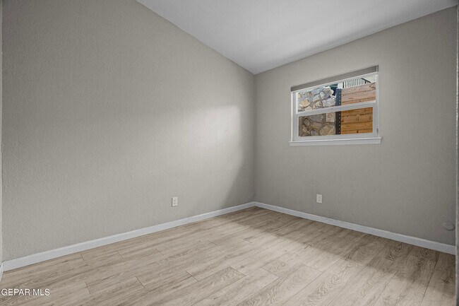 Building Photo - 2617 Red Sails Dr