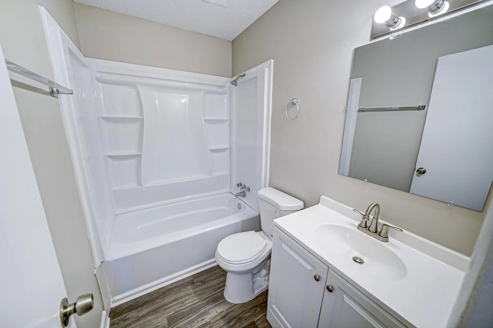 Building Photo - 2839 Glenn Hills Cir