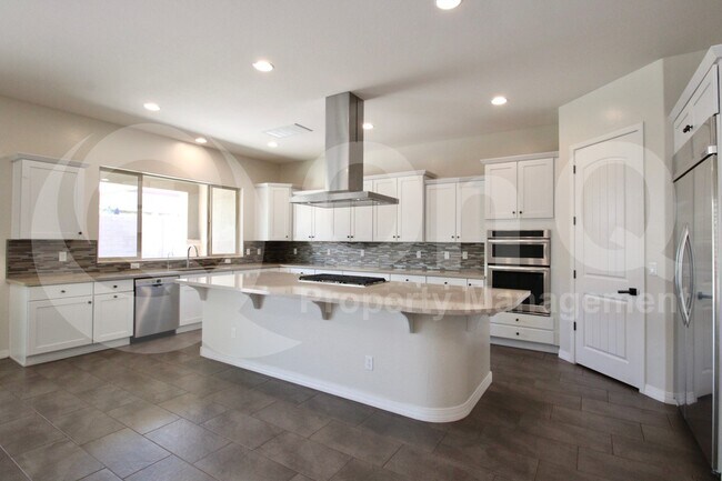 Building Photo - 3469 E Orleans Dr