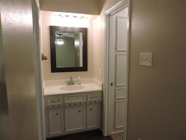 Building Photo - 22127 Kerryblue Dr