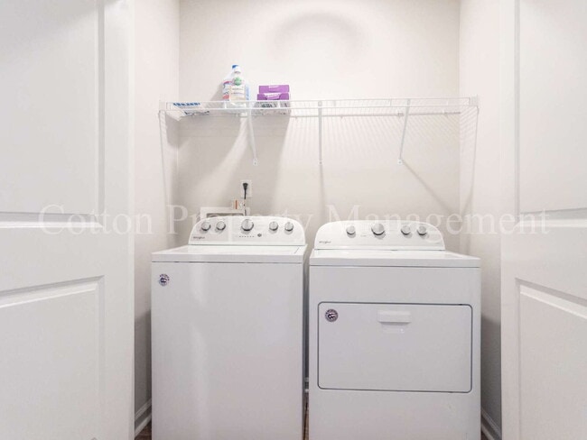 Building Photo - 7626 Knightbell Cir