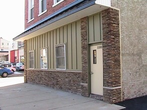 Building Photo - 1100 RES