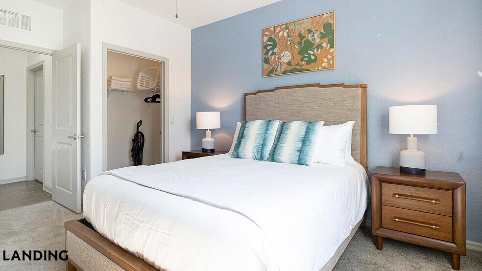 Building Photo - 9301 Summit Centre Way