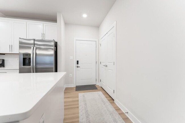 Building Photo - 12875 Mosaic Pk Wy