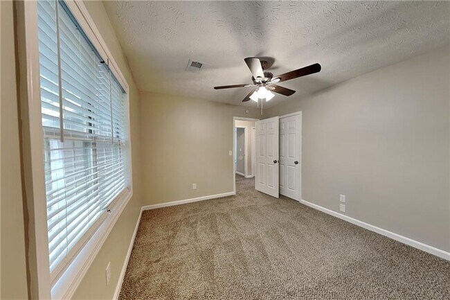 Building Photo - 2733 Ashbury Point Ln