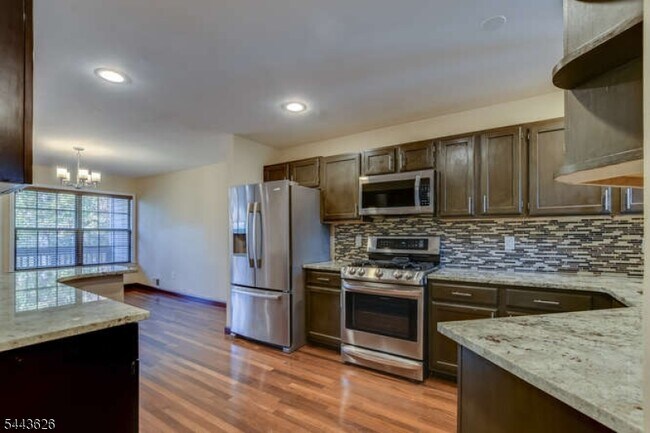 Building Photo - 403 Taggert Dr