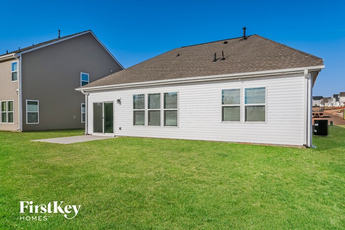 Building Photo - 901 Birchcrest Wy