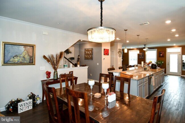 Building Photo - 20739 Heron Landing Dr
