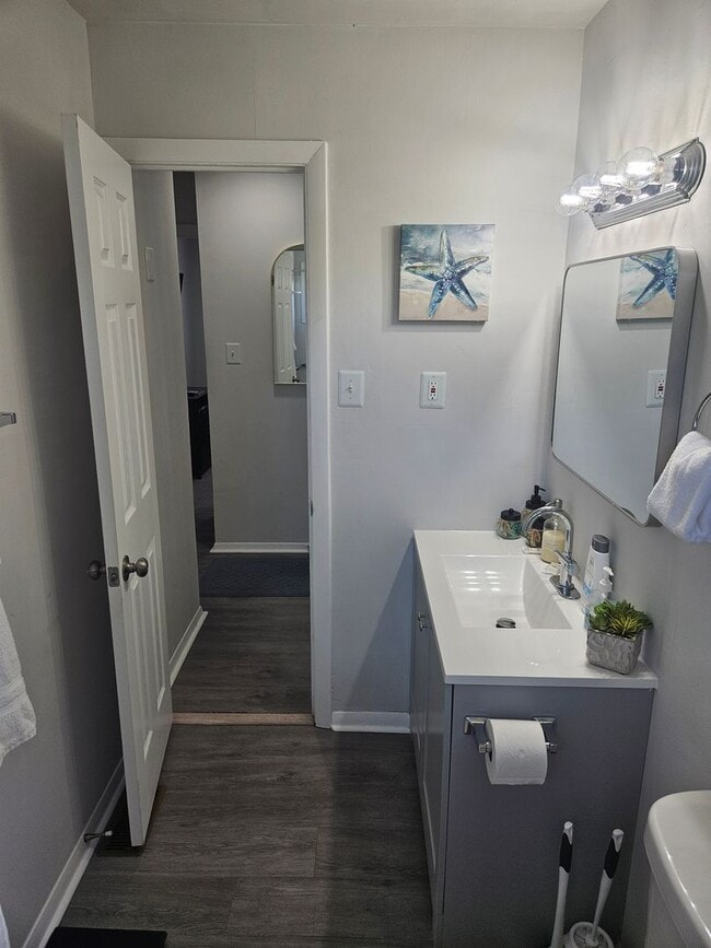 Building Photo - 2213 Wharton Ave