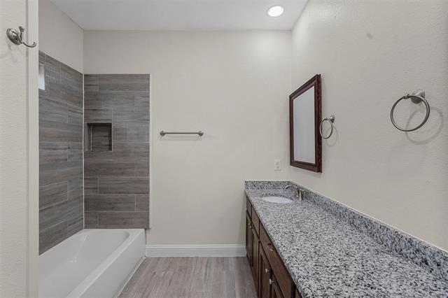 Building Photo - 2103 Oliver St