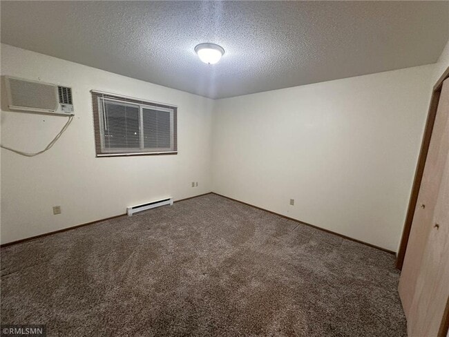 Building Photo - 1380 Heritage Dr