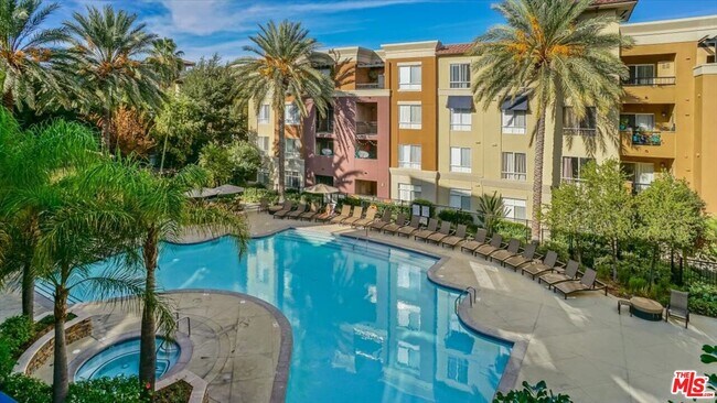 Building Photo - 24535 Town Center Dr